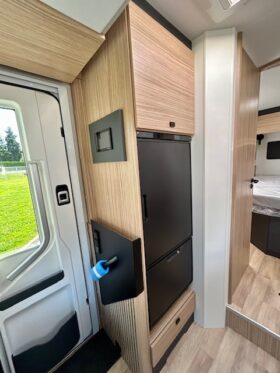 BAVARIA T740 FC NOMADE 140CV BVA 2026