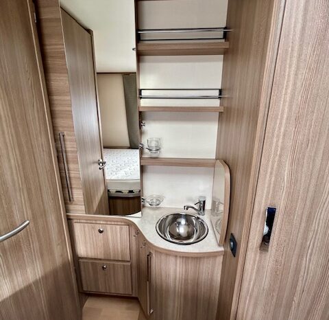 RAPIDO 650FF 130CV BVM 2016 complet