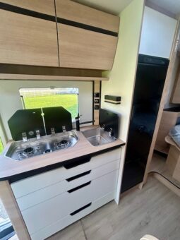 RAPIDO 850F 140CV BVA 2026 complet