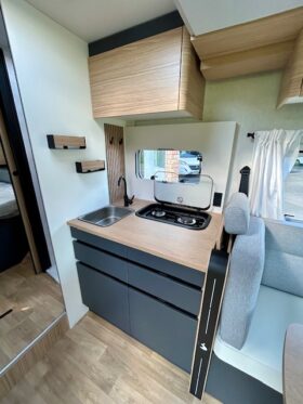 BAVARIA T740 FC NOMADE 140CV BVA 2026